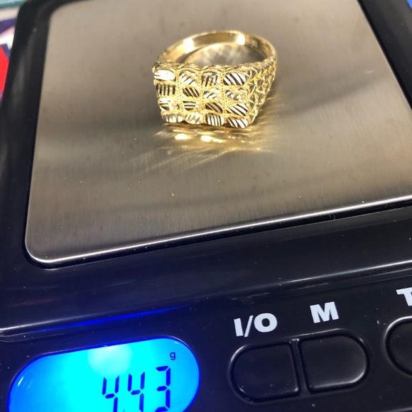 Diamond cut gold nugget ring - Picture 5 of 6